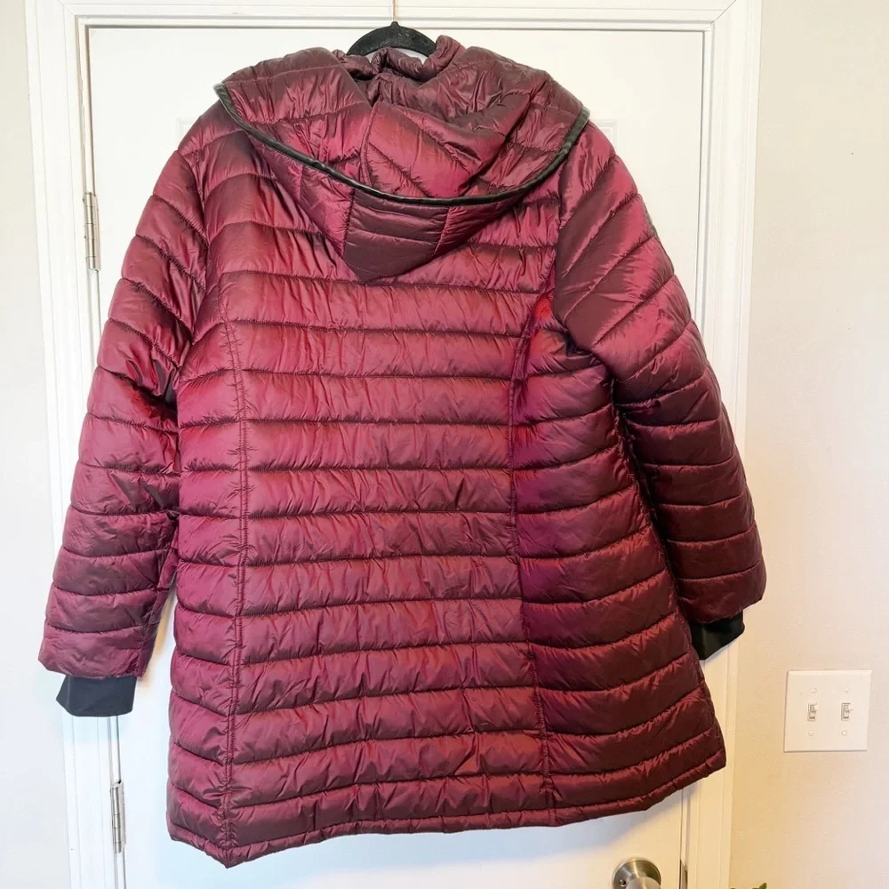 Canada Weather gear down puffer hooded winter jacket.